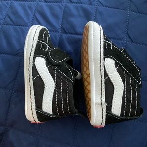 NWOT Van Off The Wall baby shoes